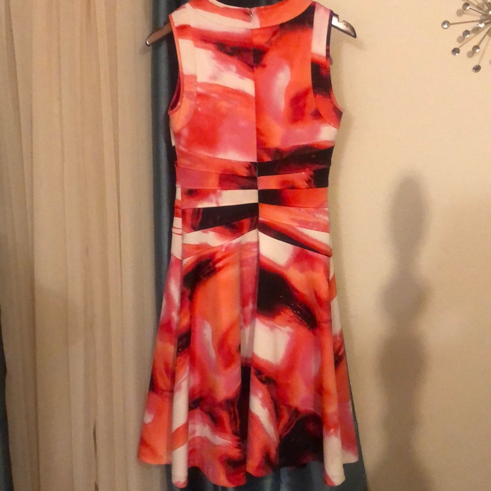 CALVIN KLEIN FLORAL DESIGNER DRESS, SIZE 4 - Picture 5 of 6